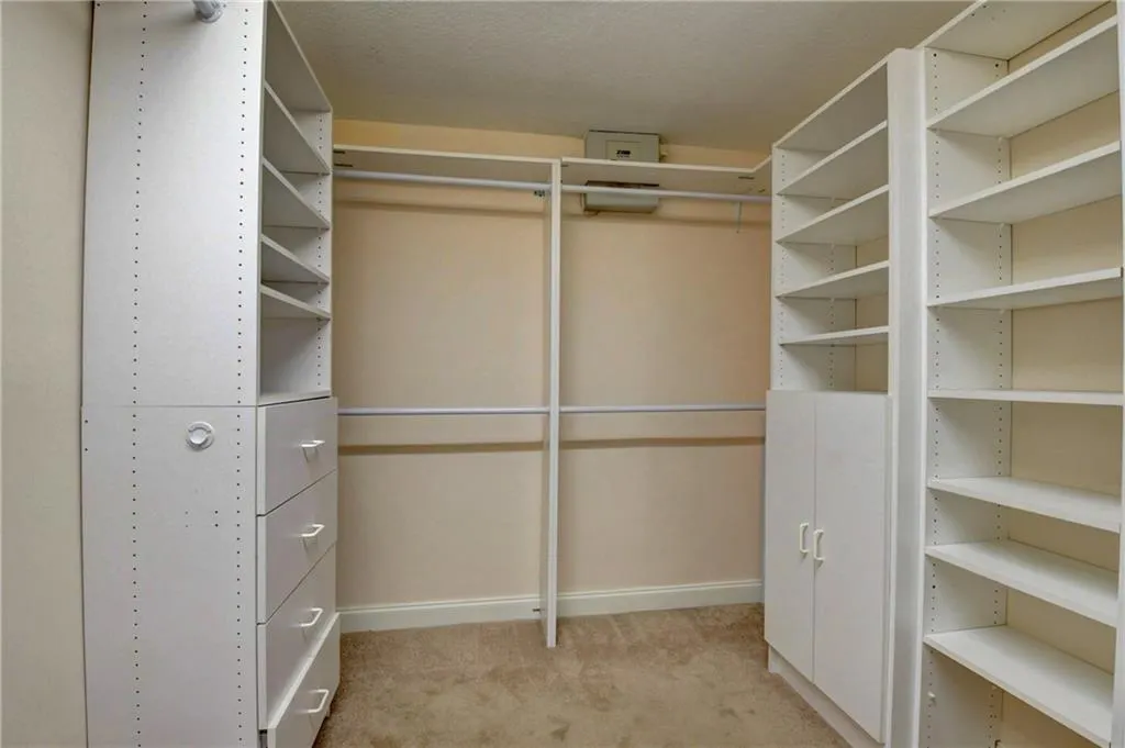 2700 NW 49th St