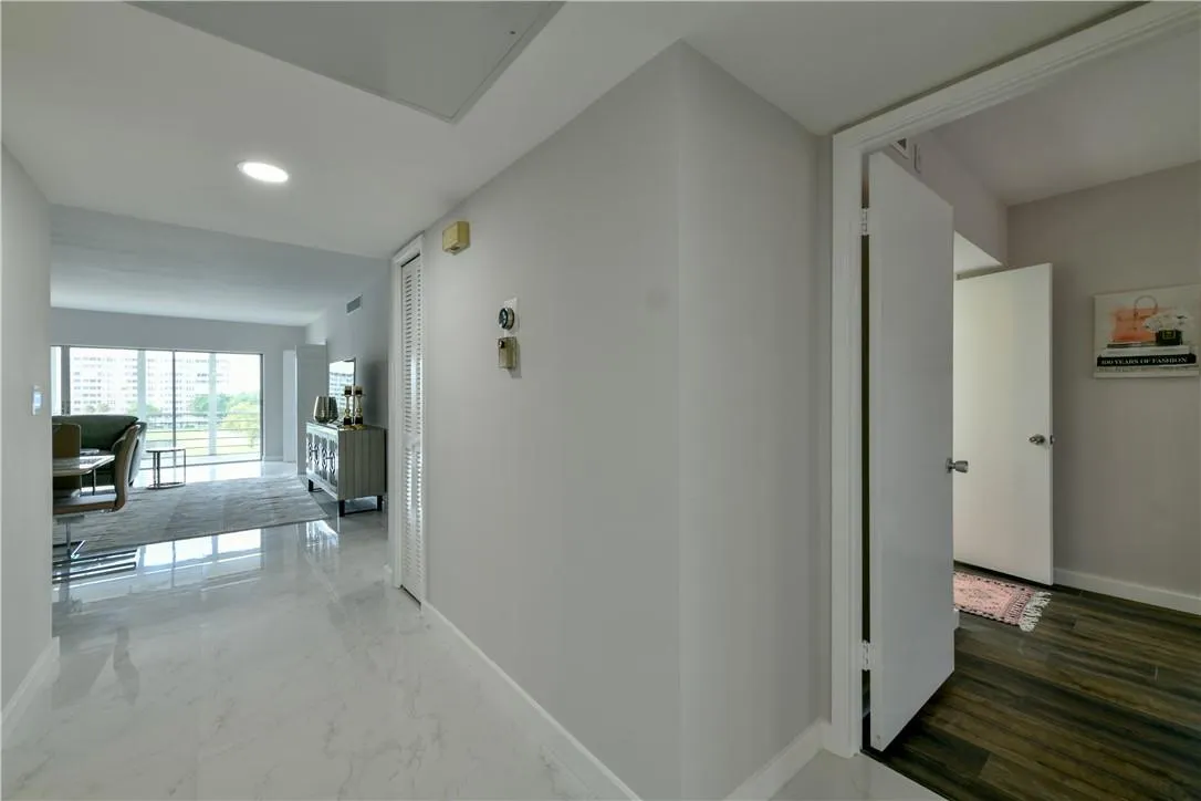 2751 N Palm Aire Drive, #501