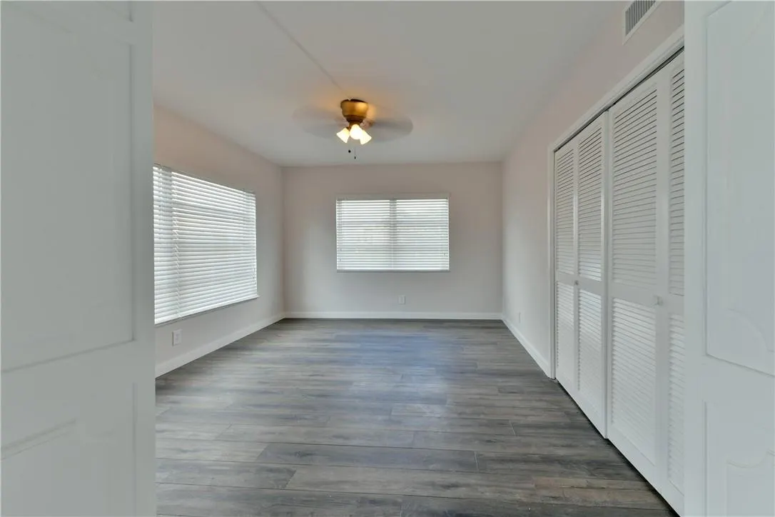 2751 N Palm Aire Drive, #501