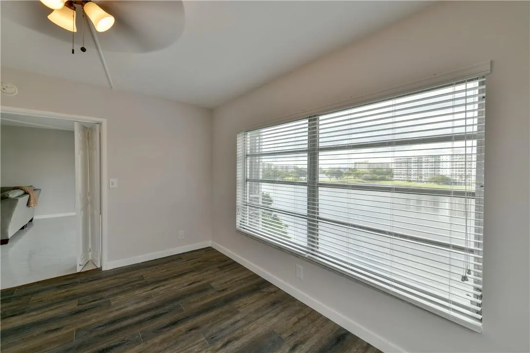 2751 N Palm Aire Drive, #501