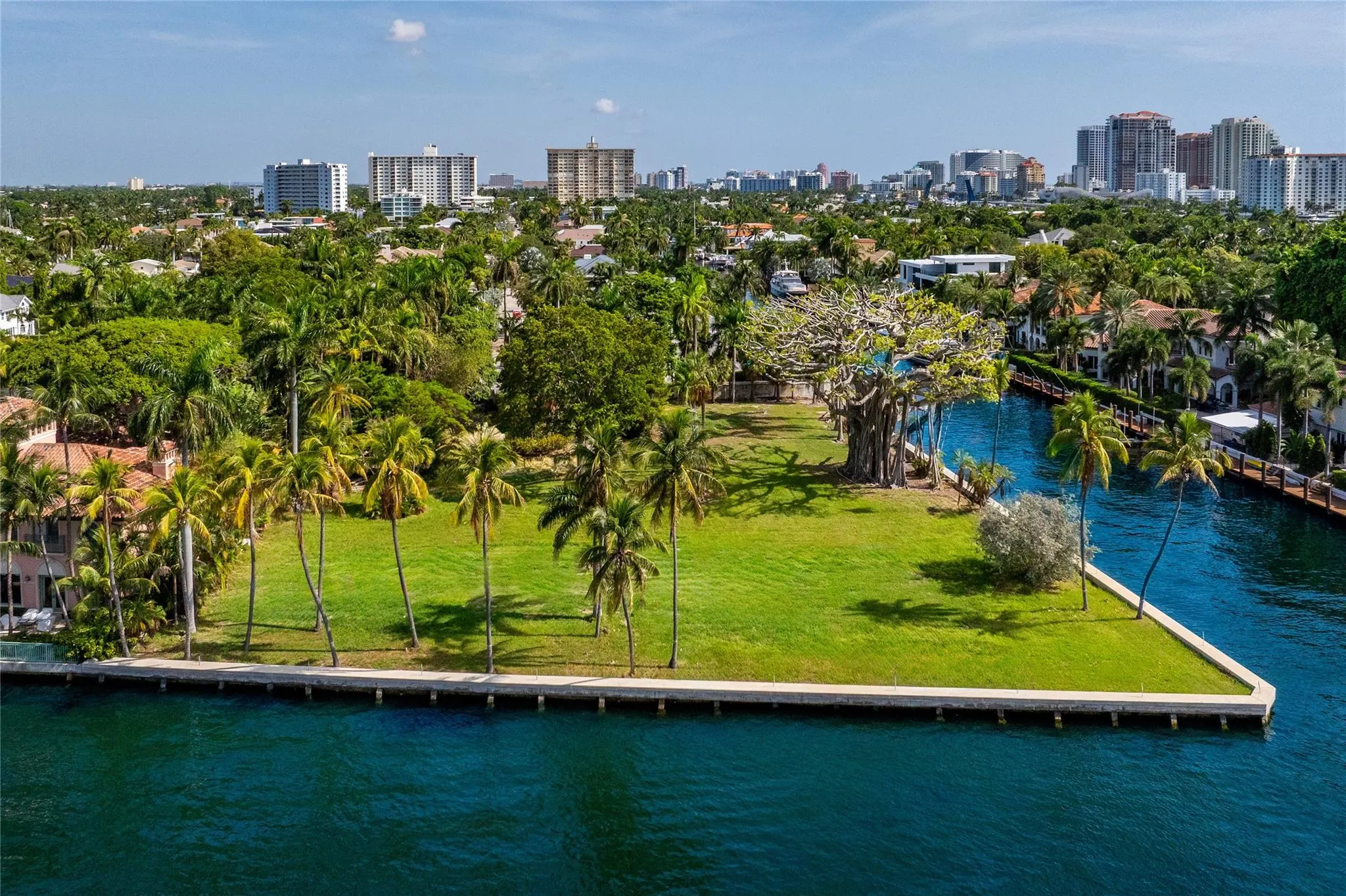 1000 Riviera Isle Dr