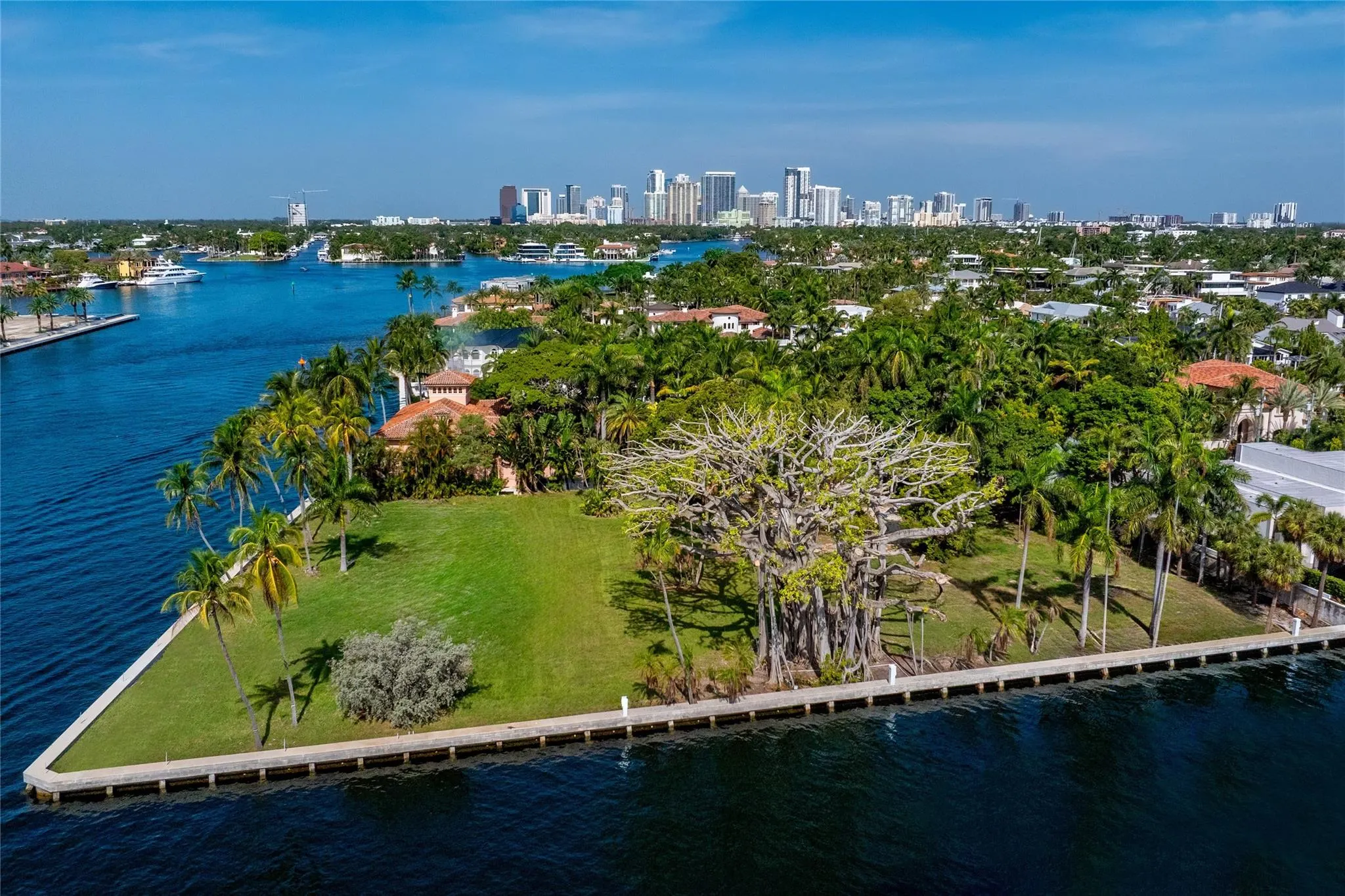 1000 Riviera Isle Dr