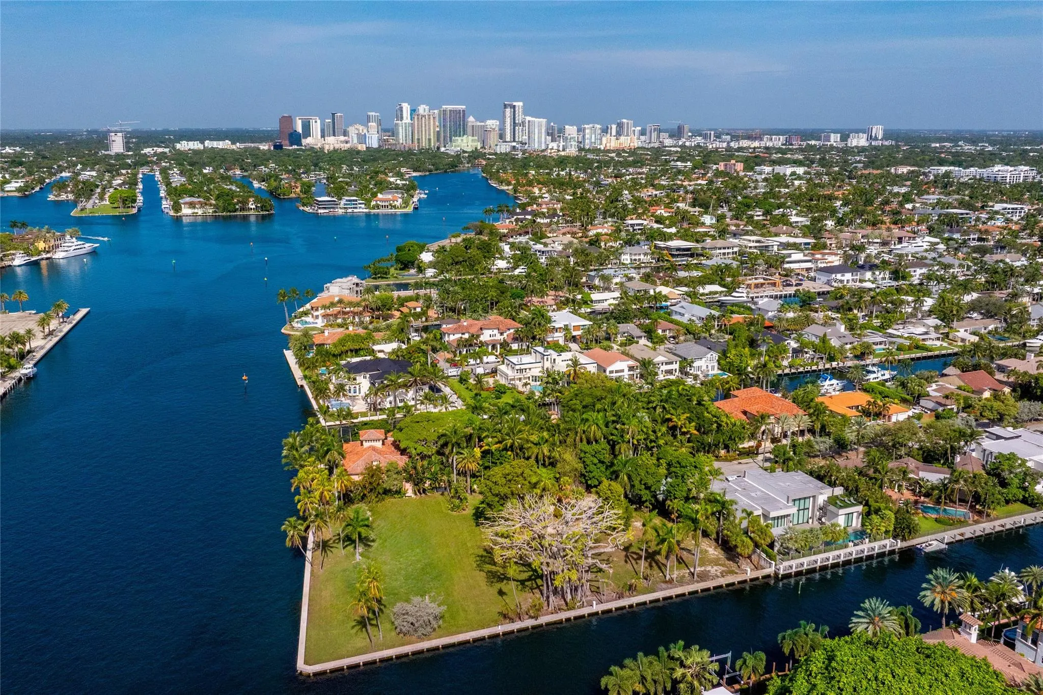 1000 Riviera Isle Dr