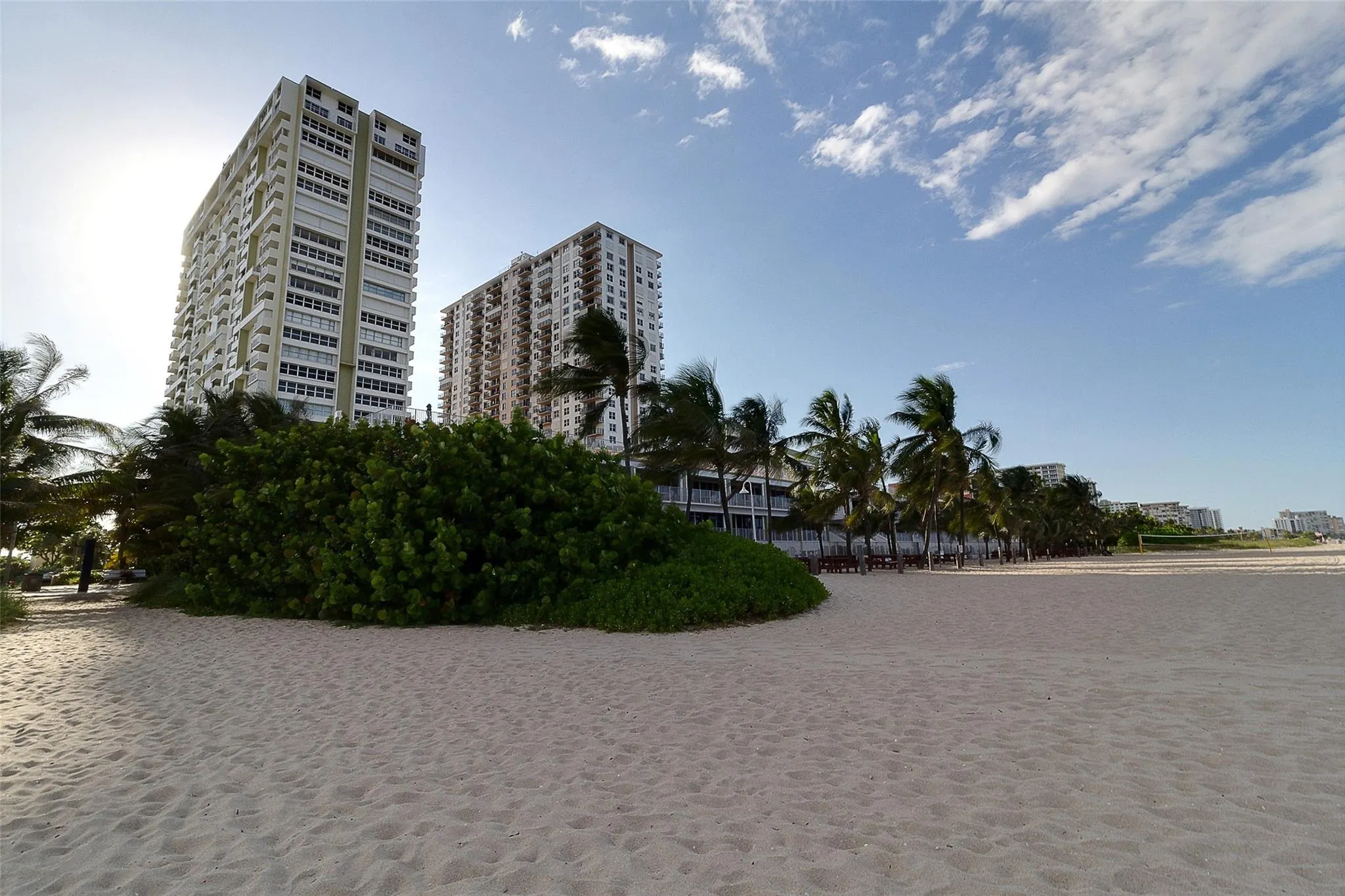 101 Briny Ave, #810