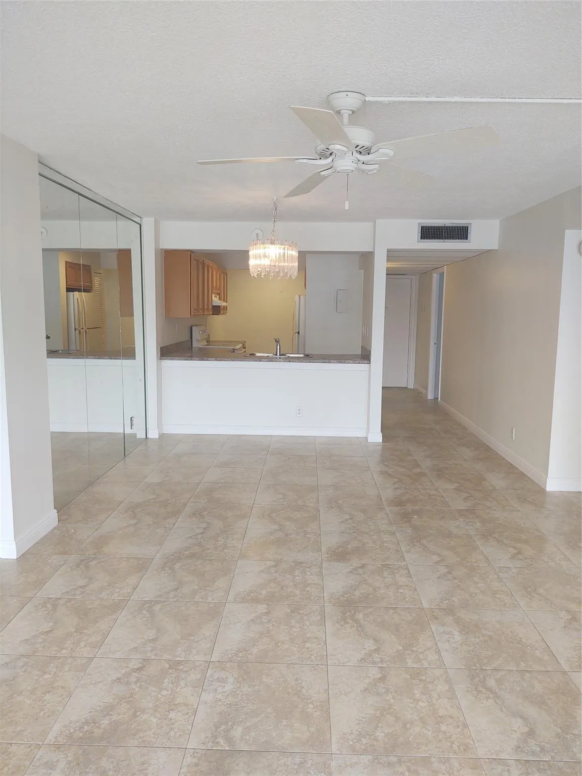 9 Royal Palm Way, #201