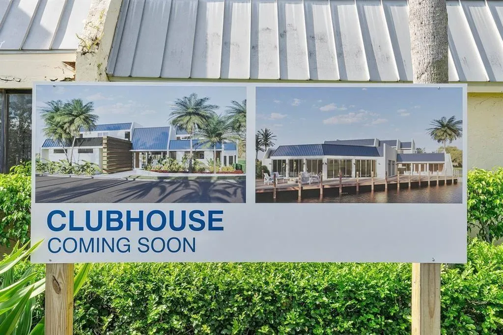 9 Royal Palm Way, #201