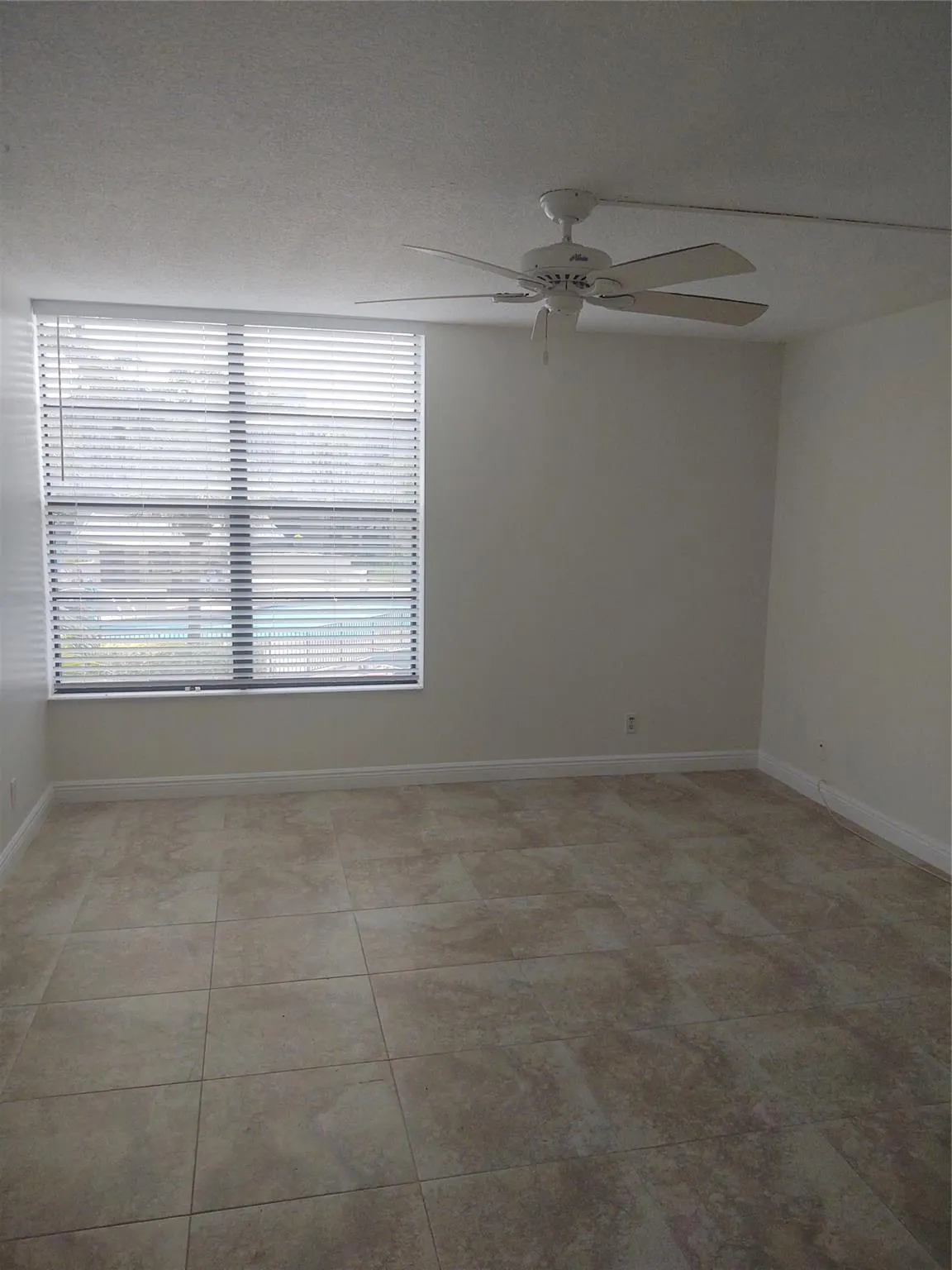 9 Royal Palm Way, #201