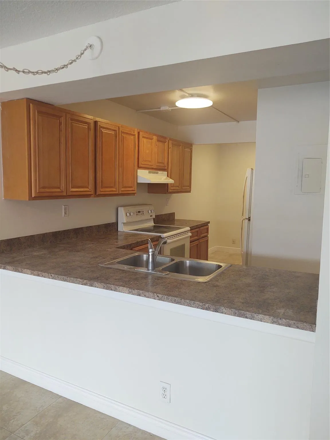 9 Royal Palm Way, #201