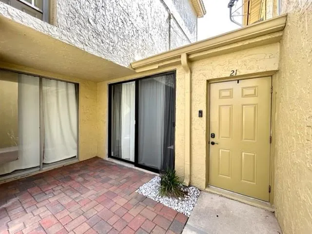 8401 W Sample Rd, #21