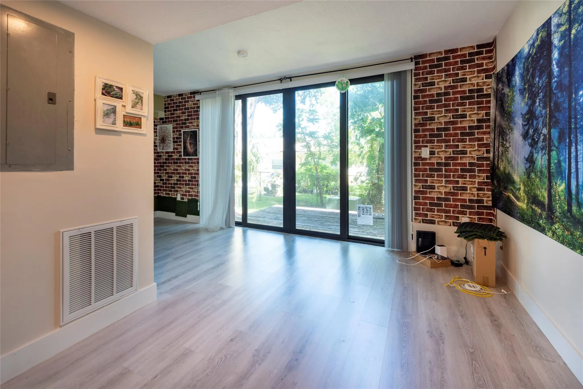 8401 W Sample Rd, #21