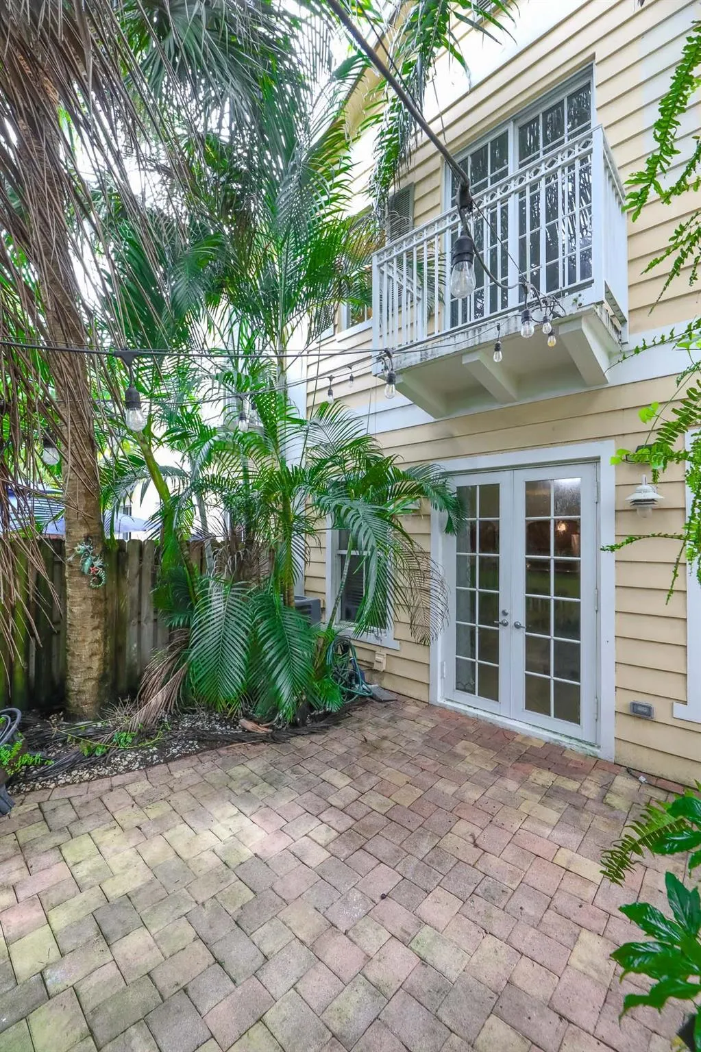 535 SW 18th Ave, #32
