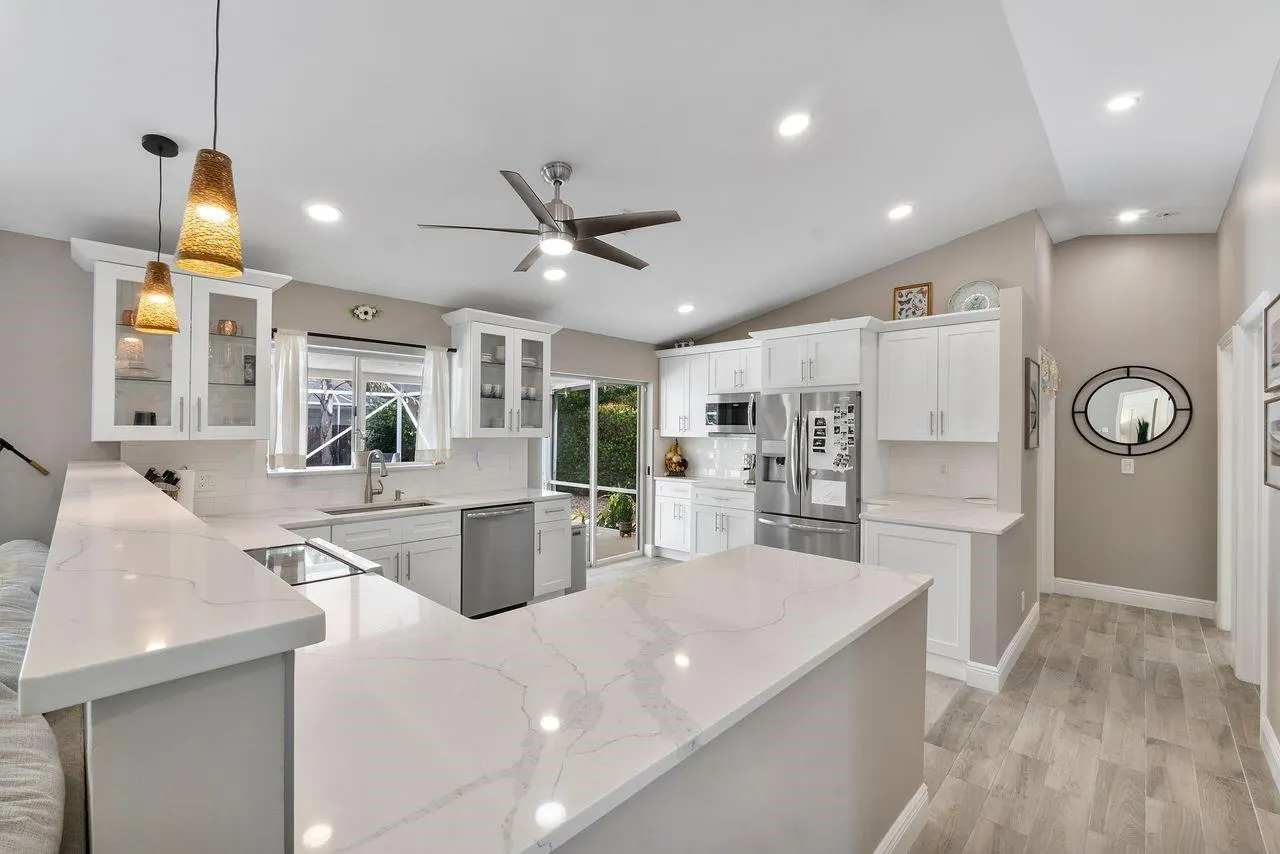 4061 NW 54th Ct