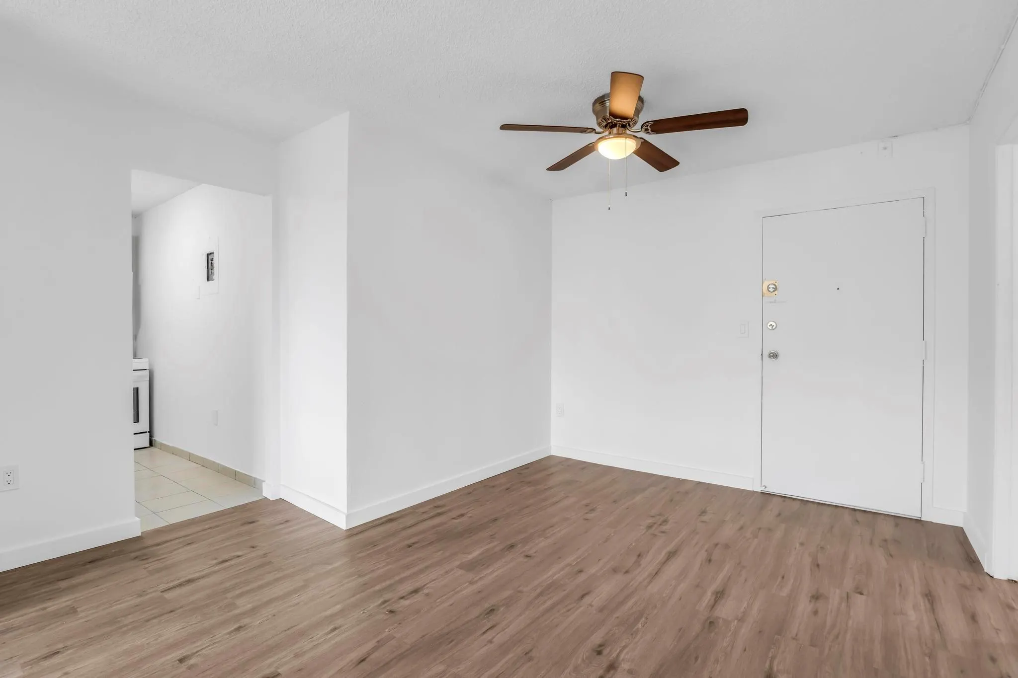 4801 NW 7th St, #503-16