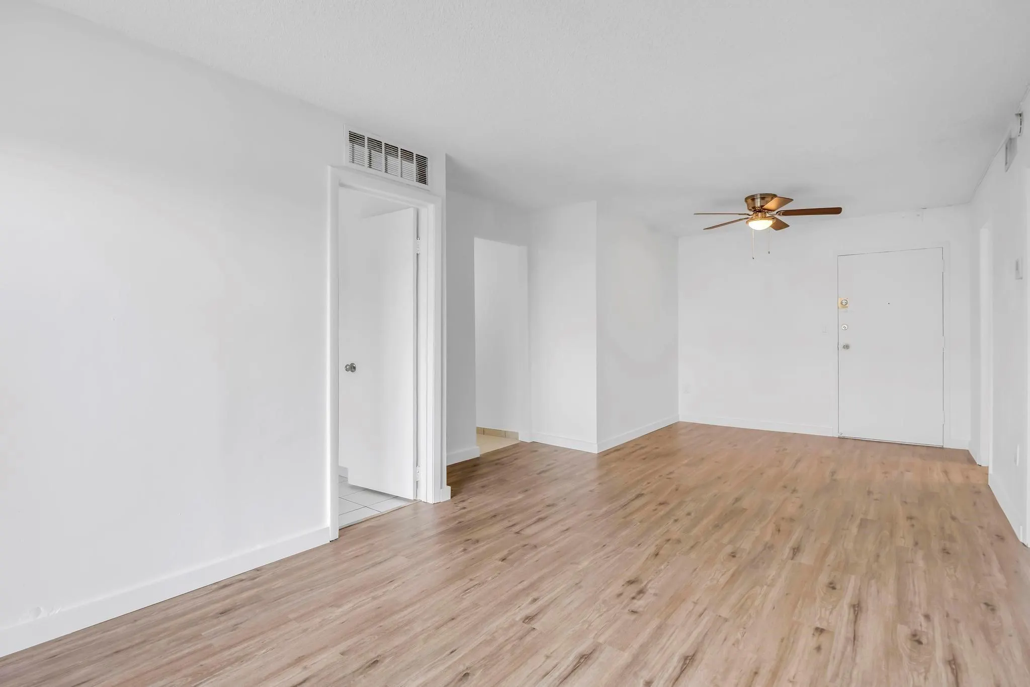 4801 NW 7th St, #503-16