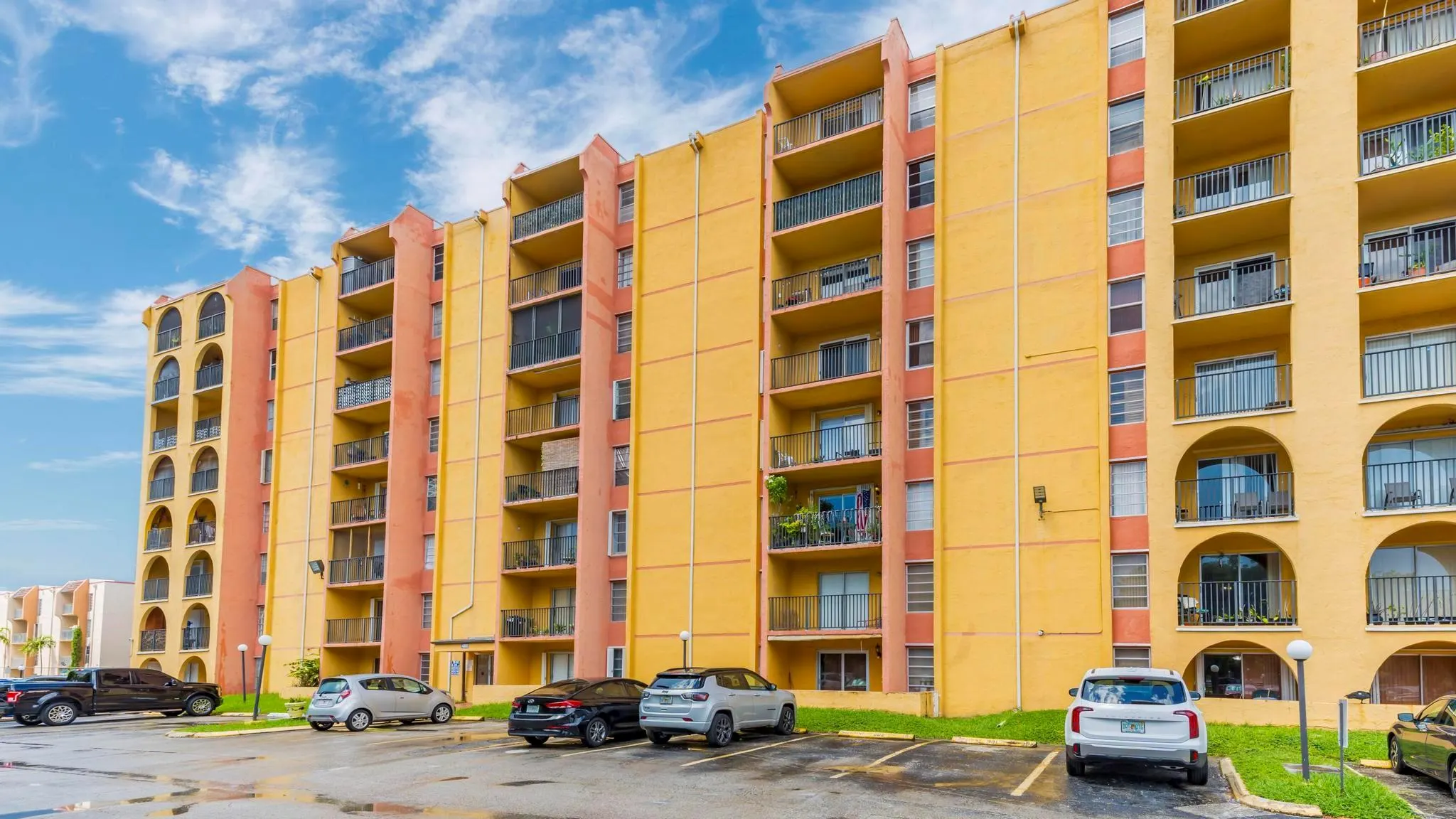 4801 NW 7th St, #503-16