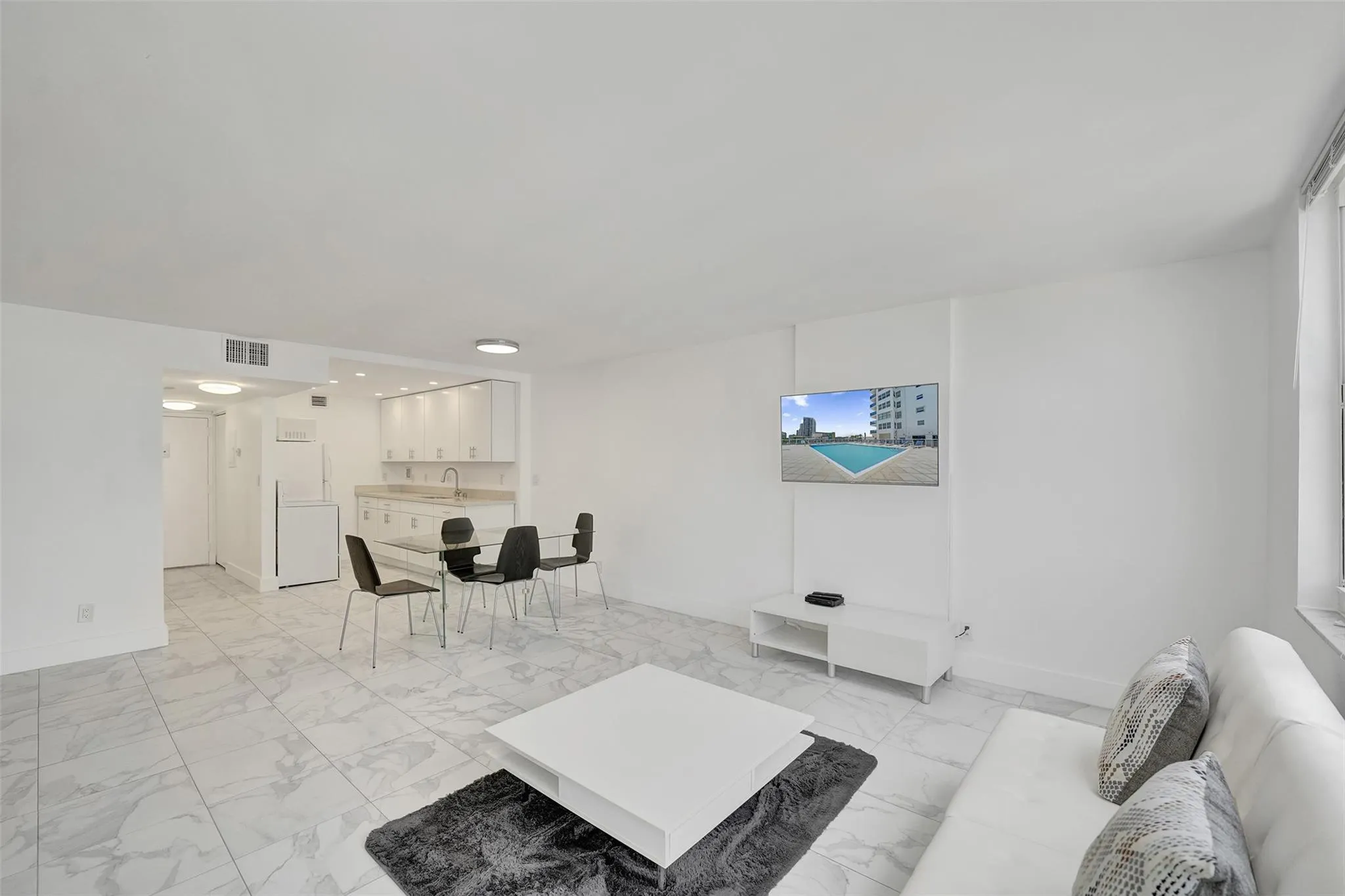 3015 N Ocean Blvd., #15C