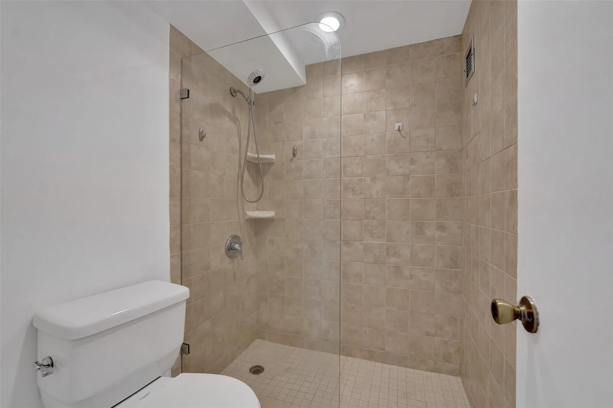 3015 N Ocean Blvd., #15C