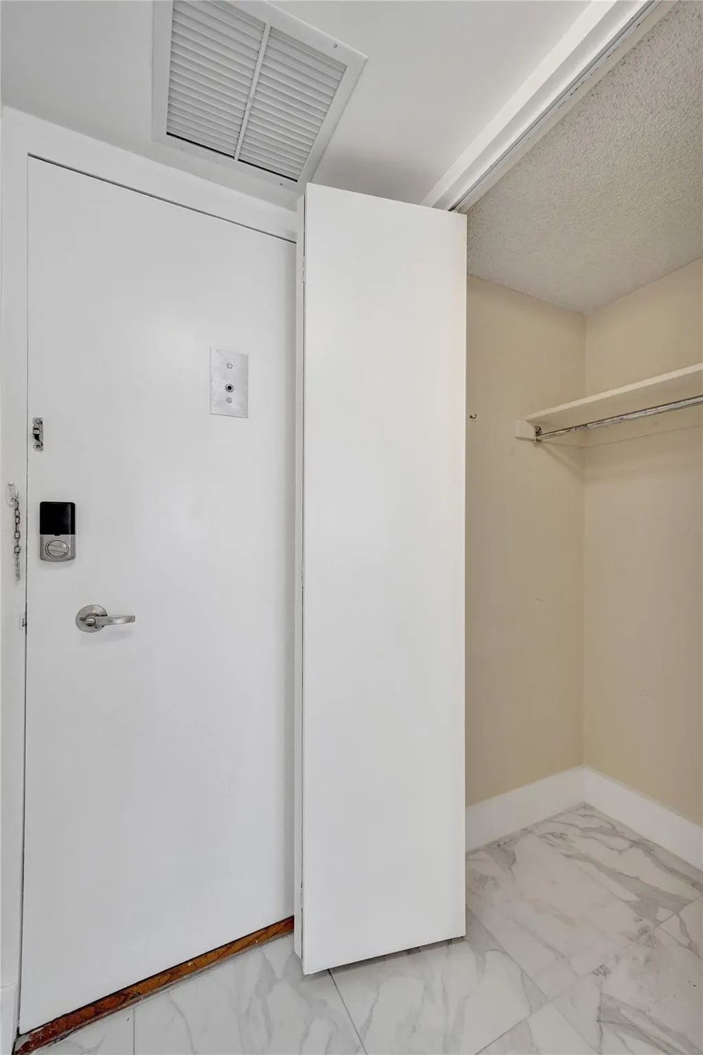 3015 N Ocean Blvd., #15C