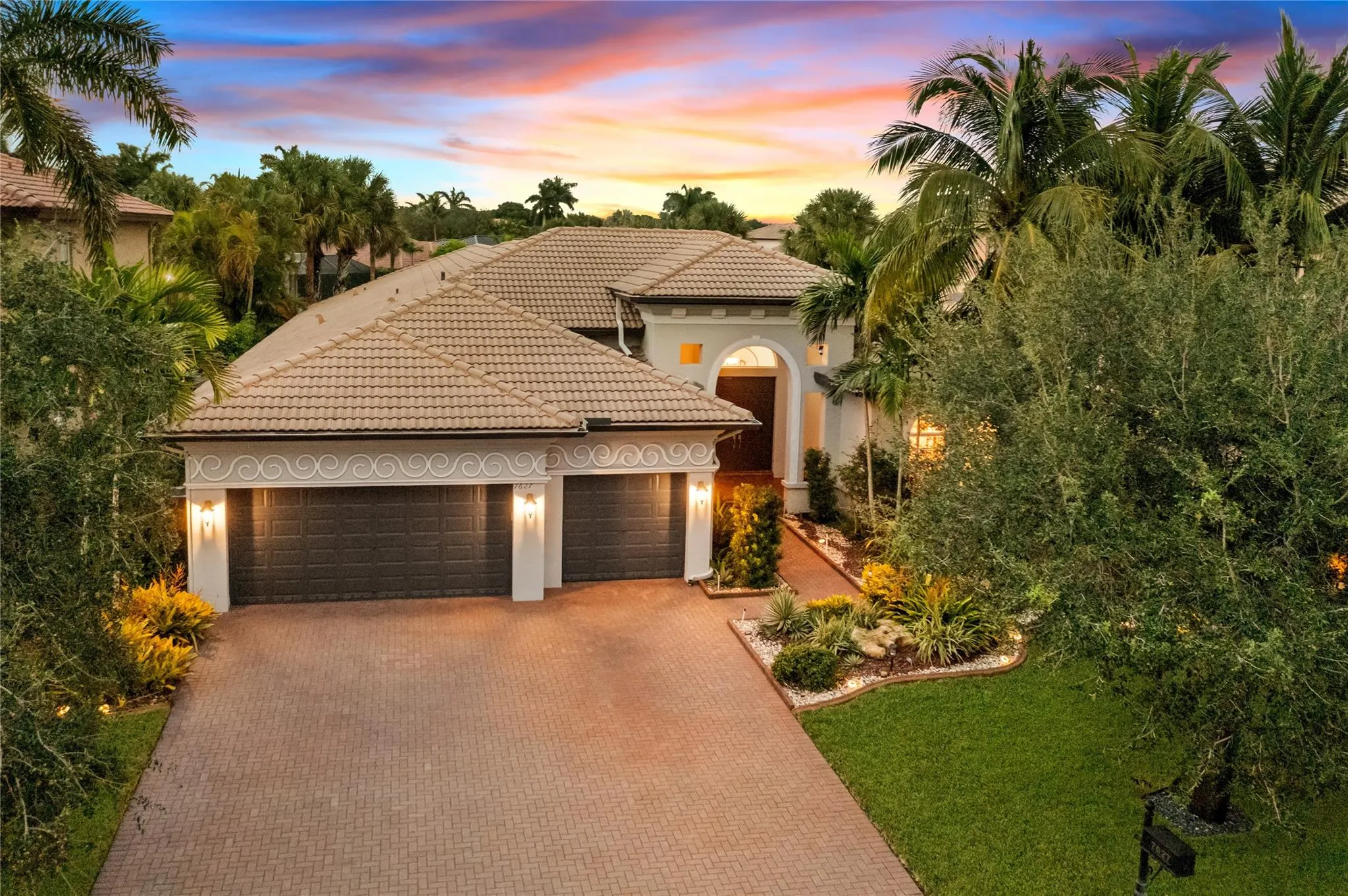 7627 NW 127th Mnr