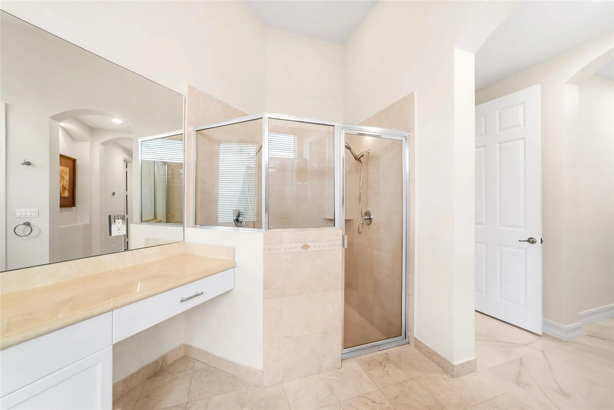 7627 NW 127th Mnr