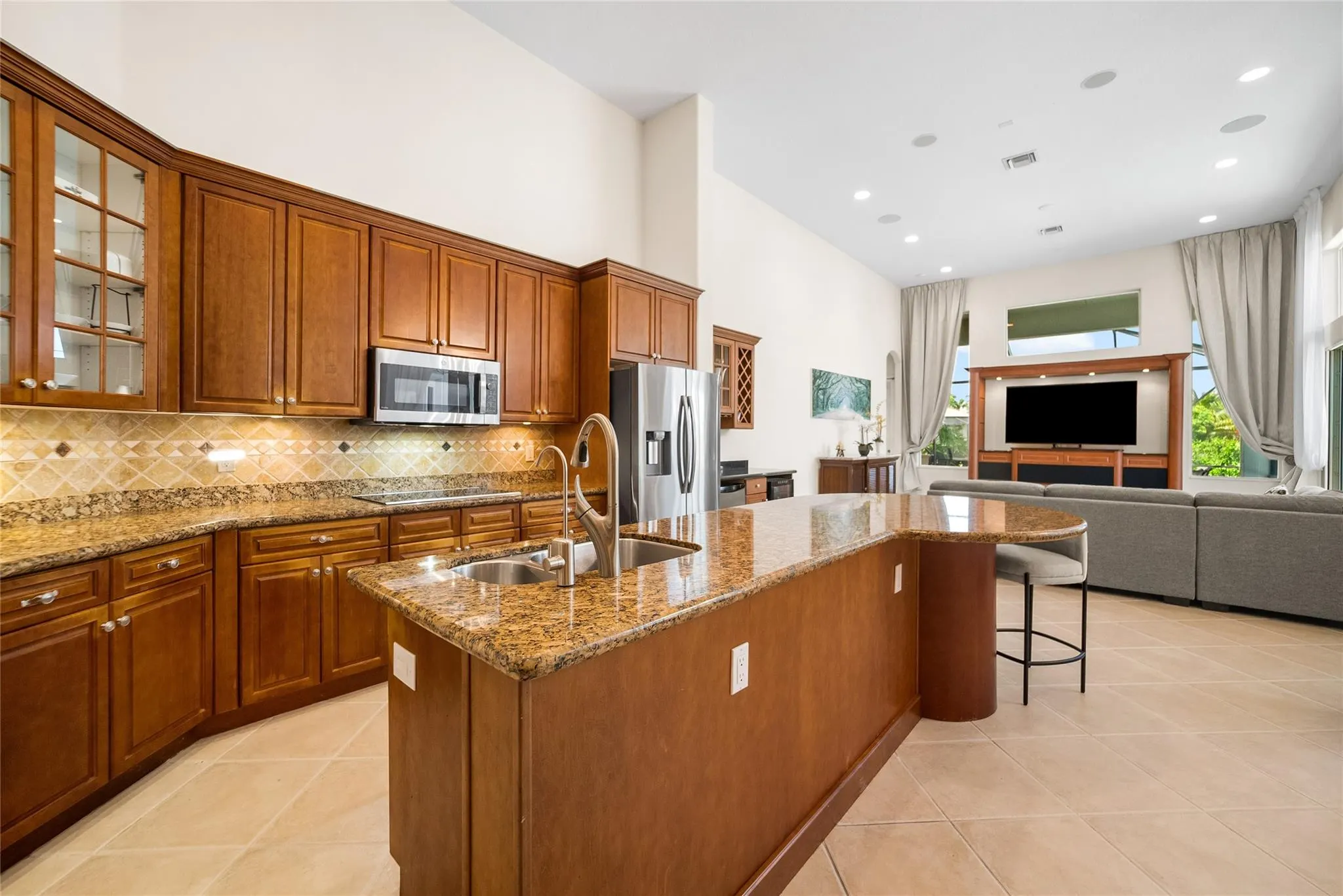 7627 NW 127th Mnr