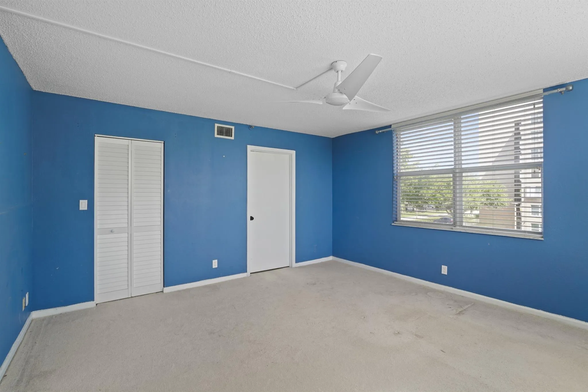 4550 NW 18th Ave, #301