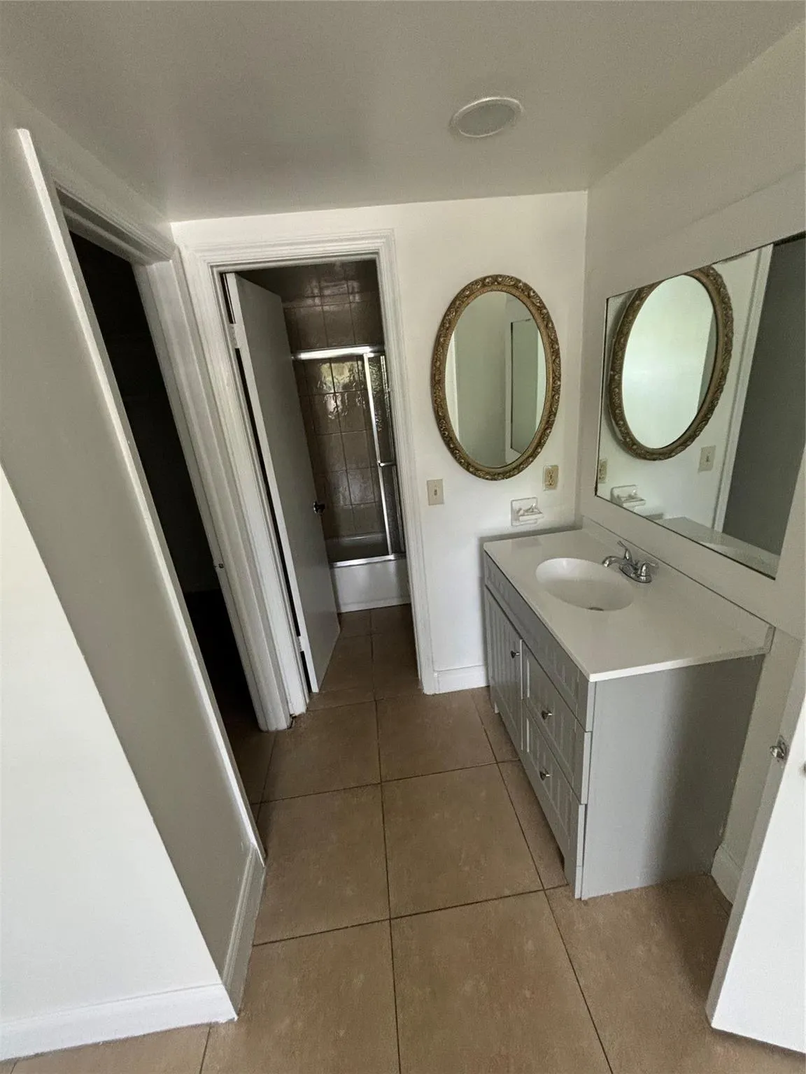 495 SE 8th St, #137