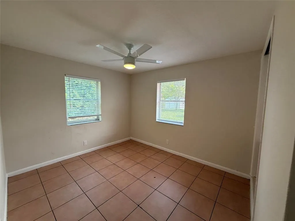 640 SW 28th Dr