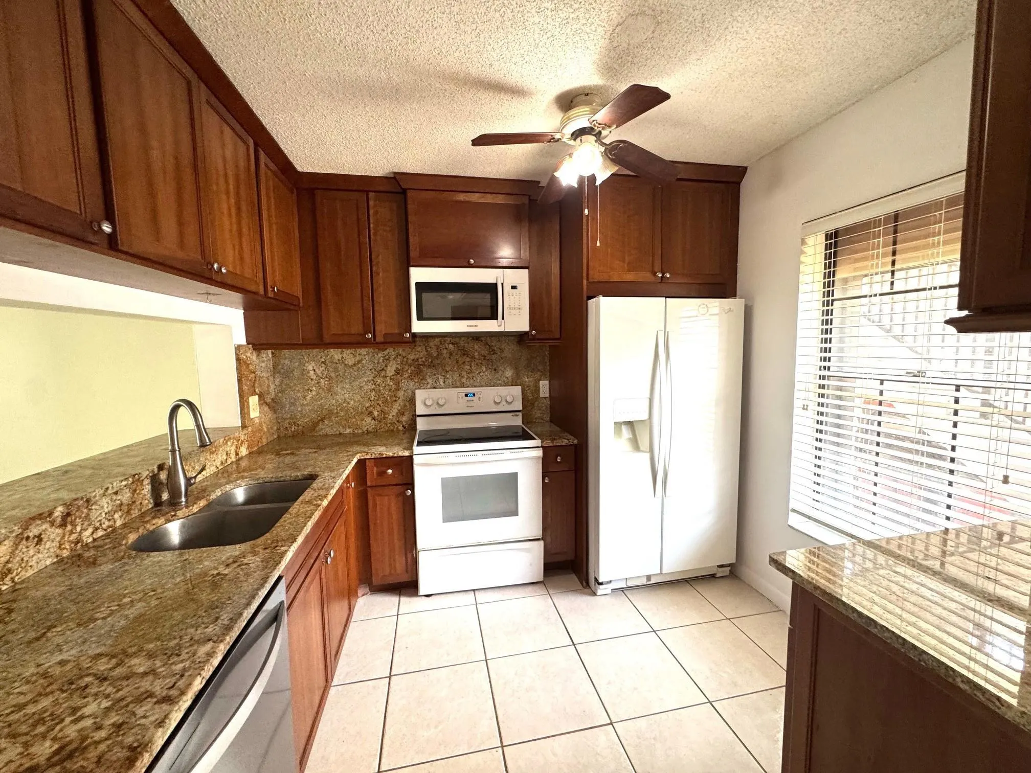 2424 NW 89TH DR, #2424