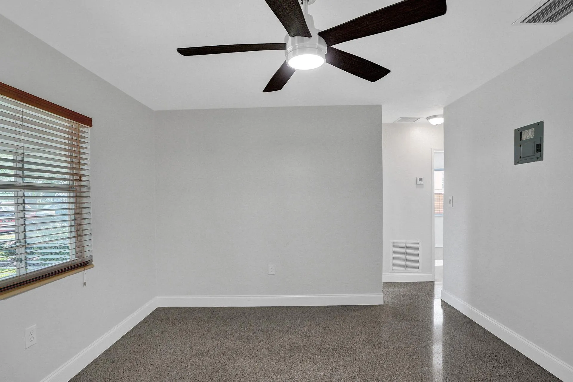1617 NE 17th Ter