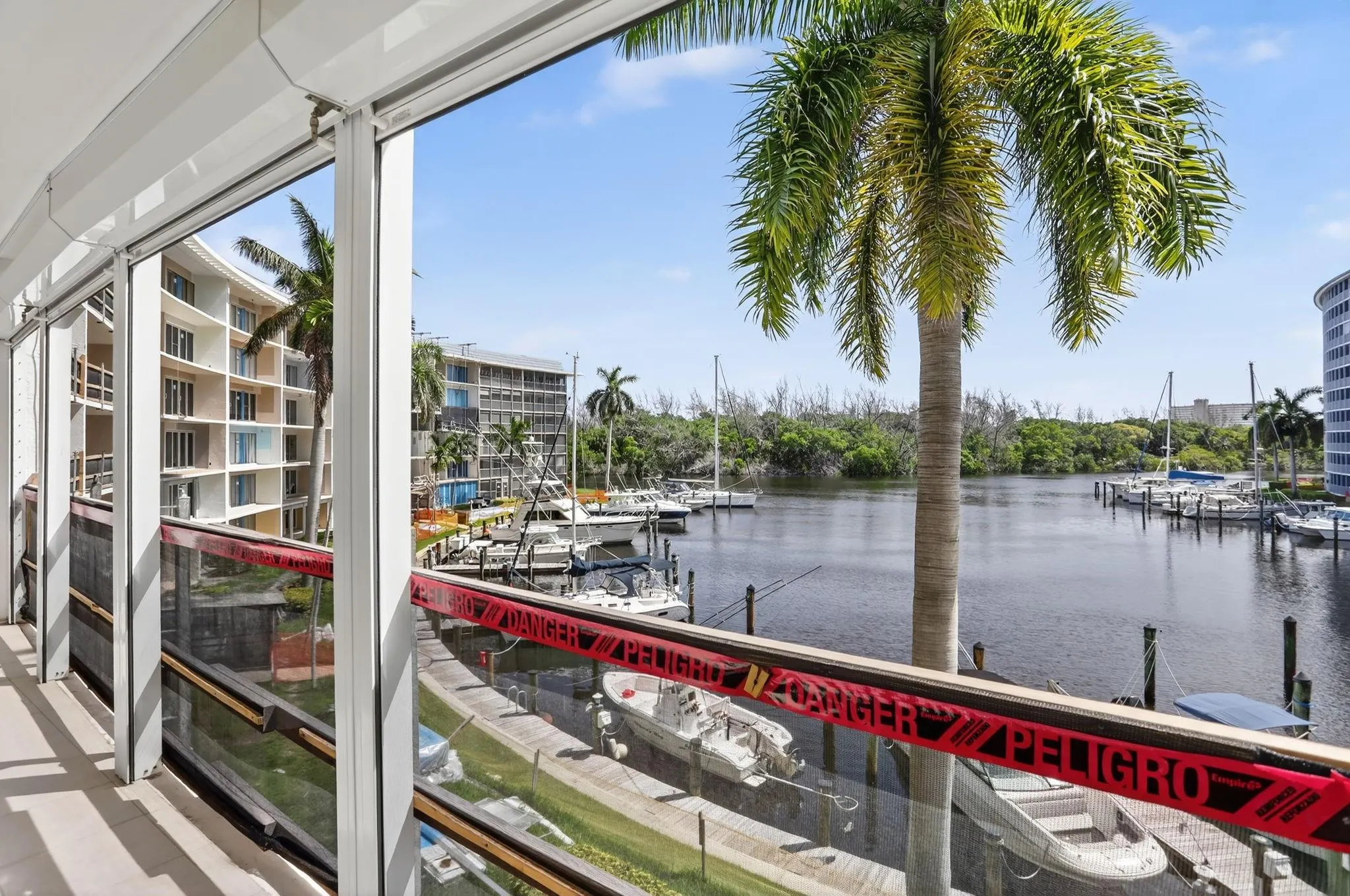 1427 E Hillsboro Blvd, #327