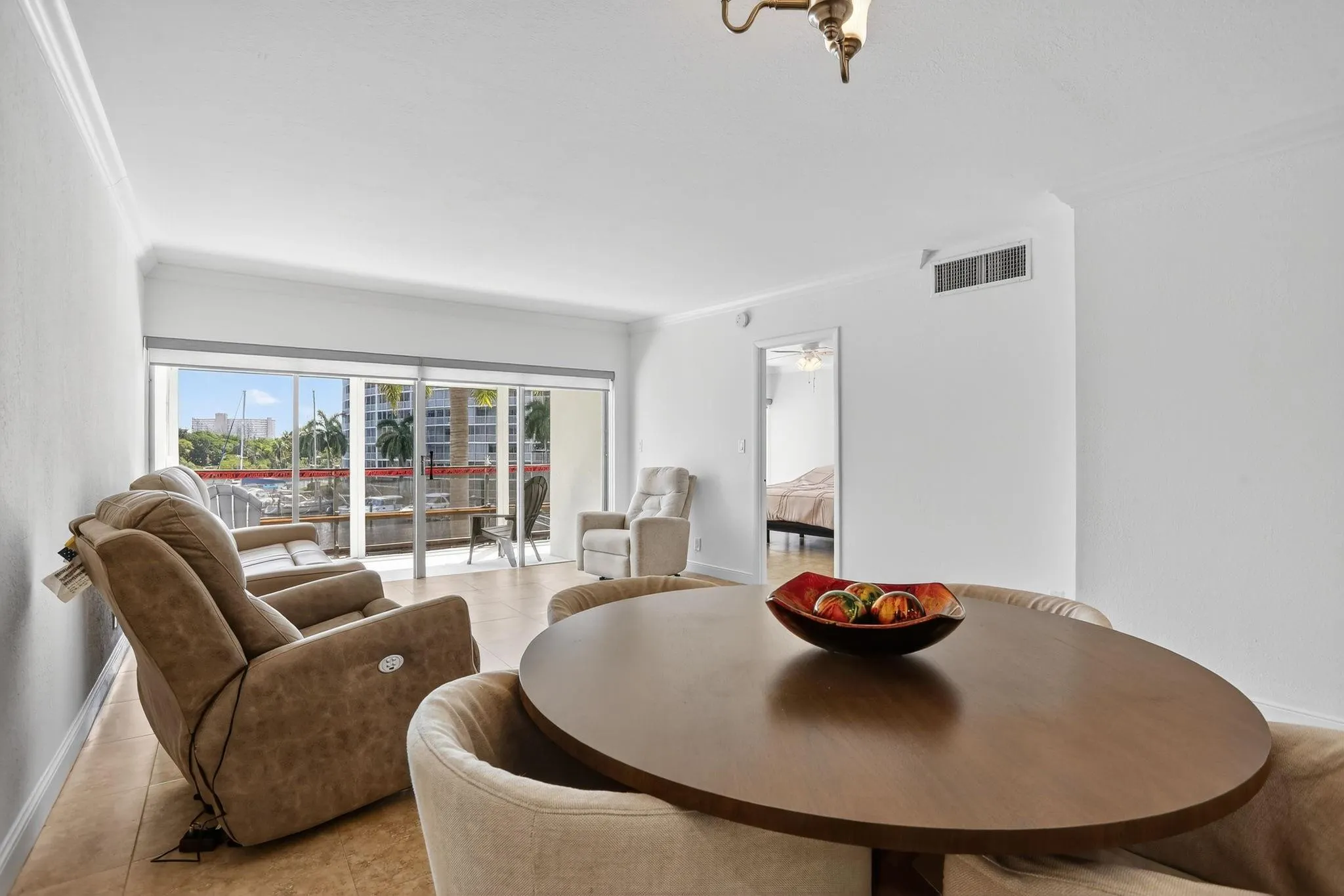 1427 E Hillsboro Blvd, #327