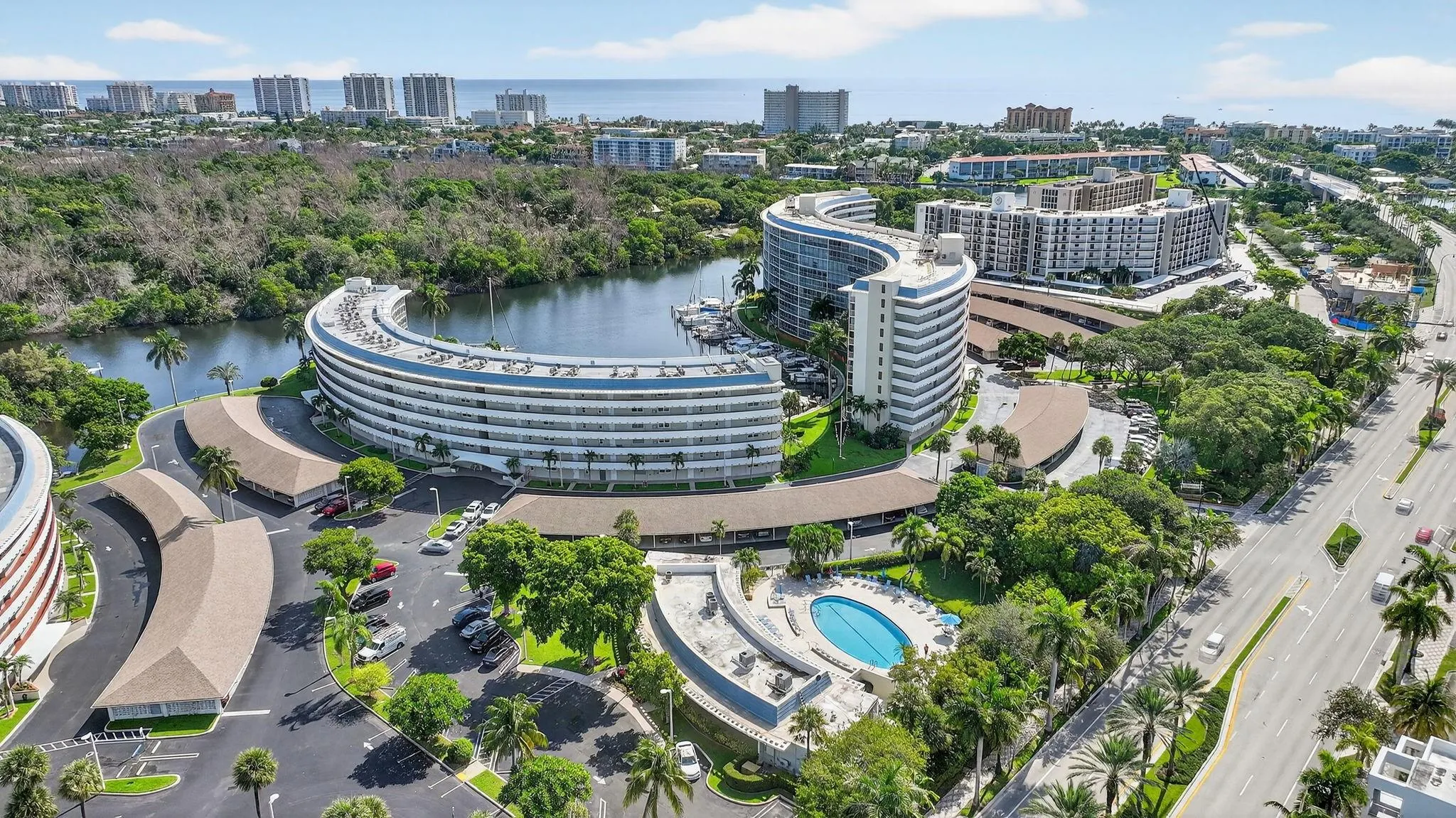 1427 E Hillsboro Blvd, #327