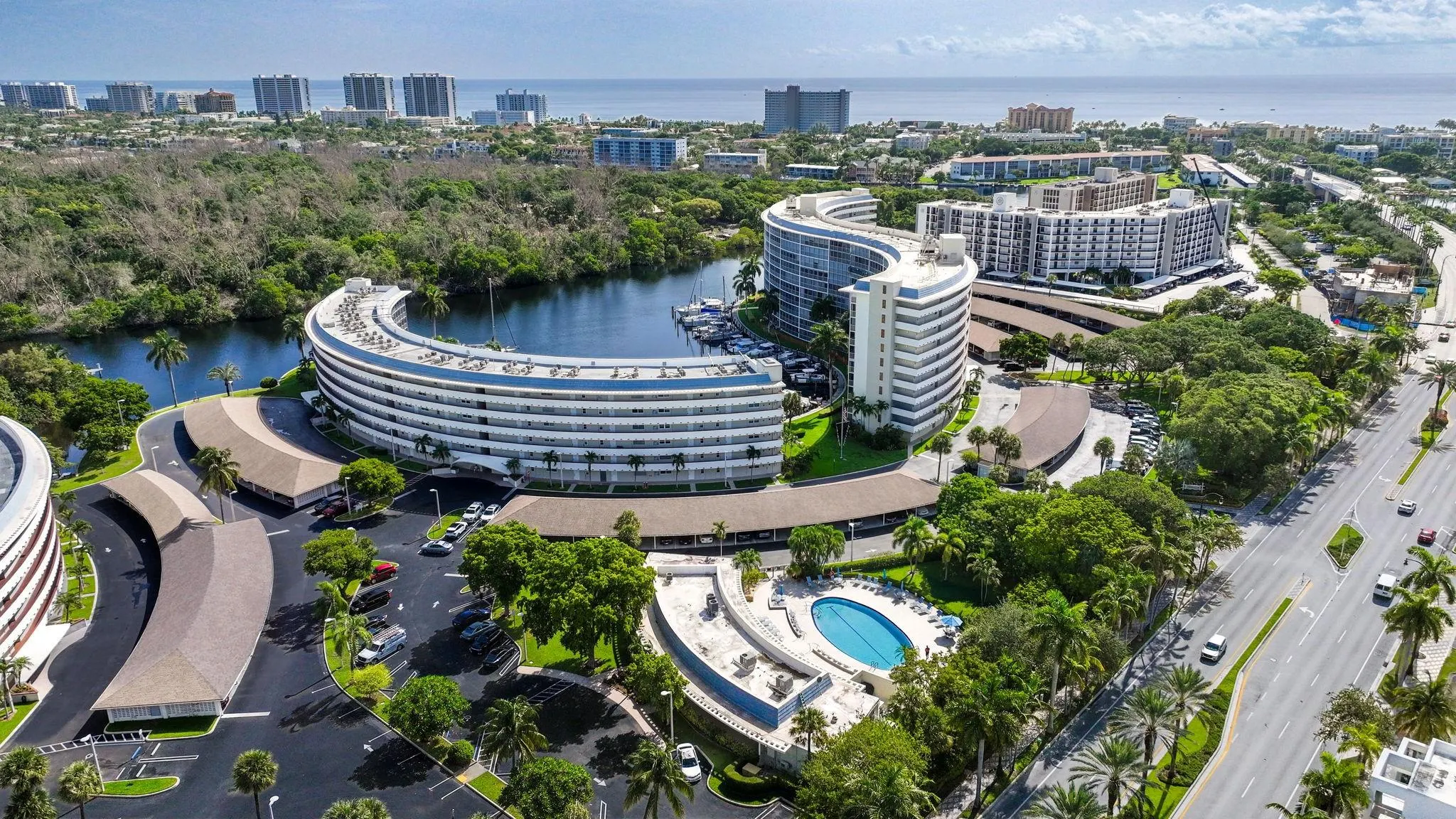 1427 E Hillsboro Blvd, #327