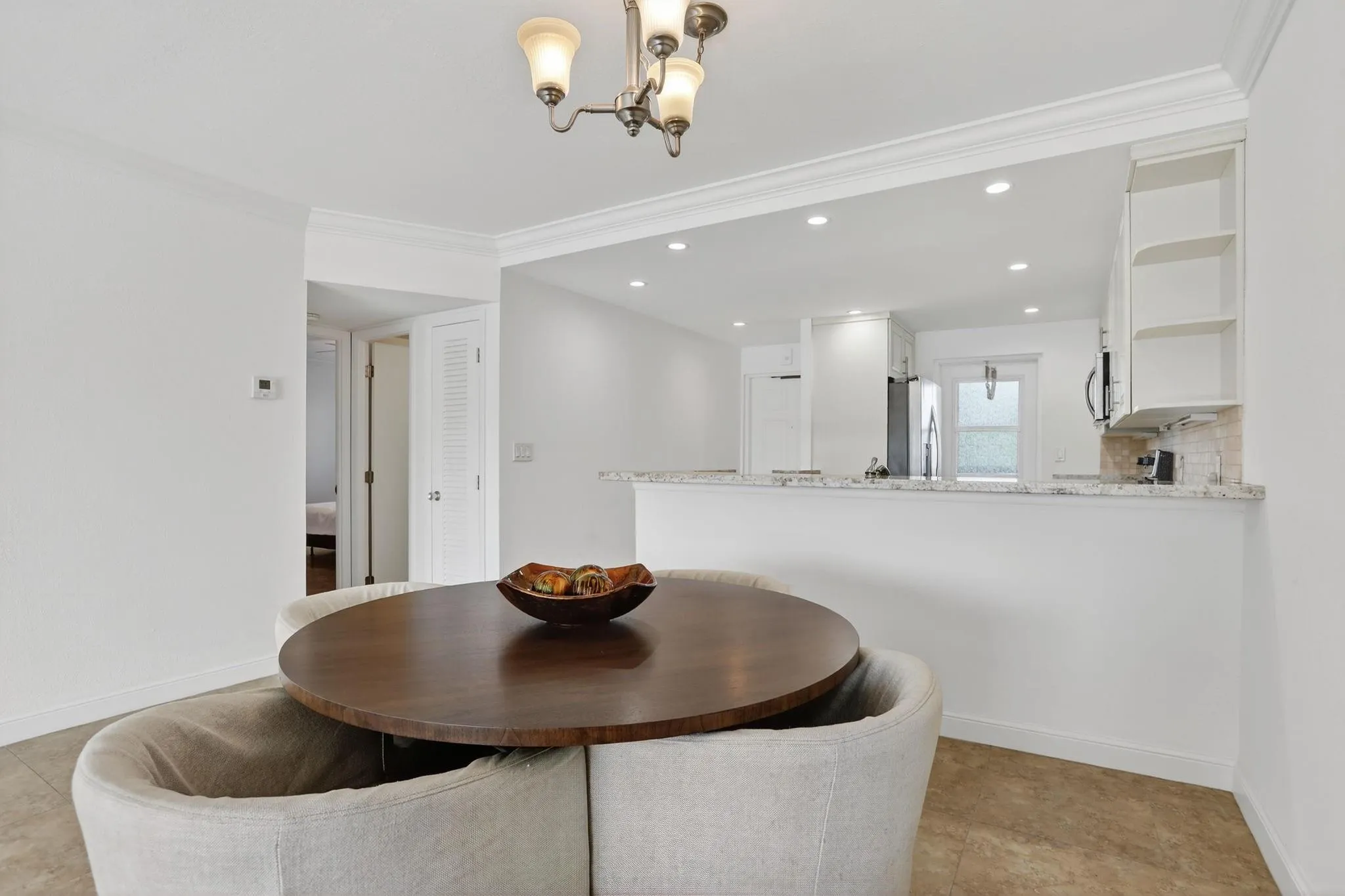 1427 E Hillsboro Blvd, #327