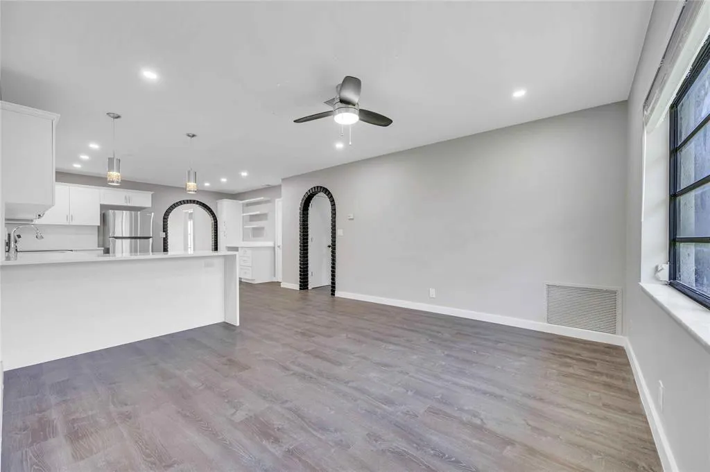 401 SE 14th St