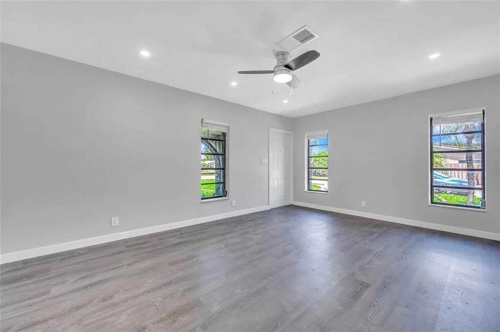 401 SE 14th St