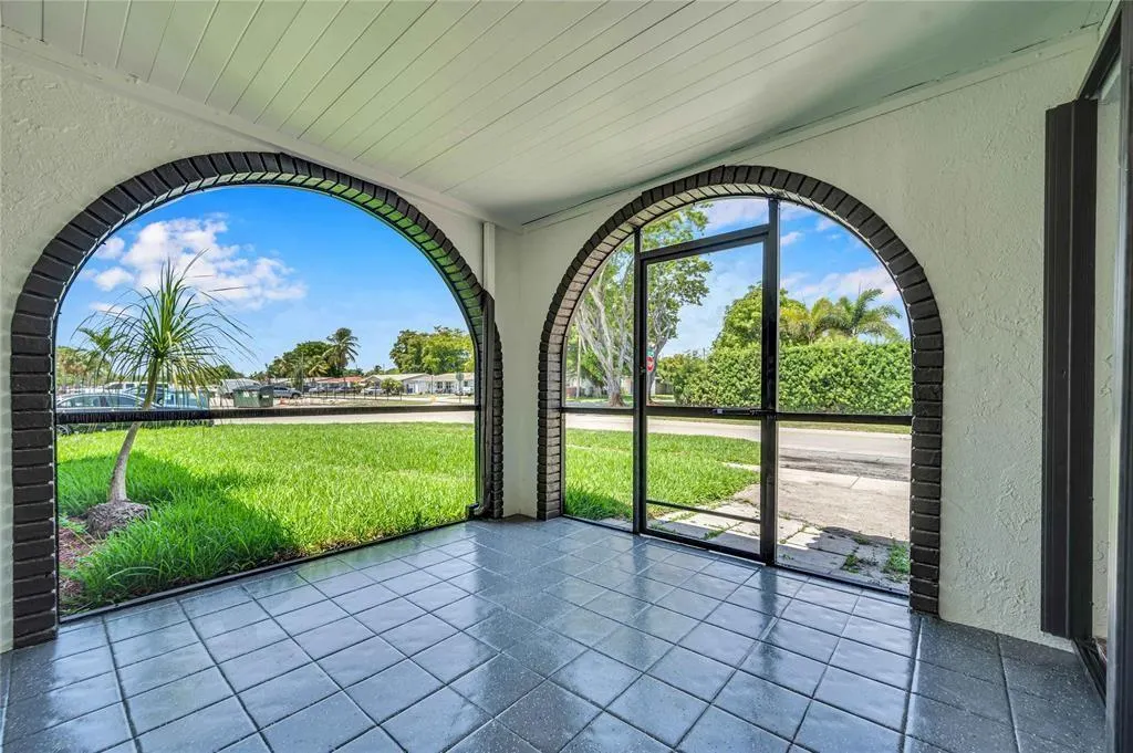 401 SE 14th St