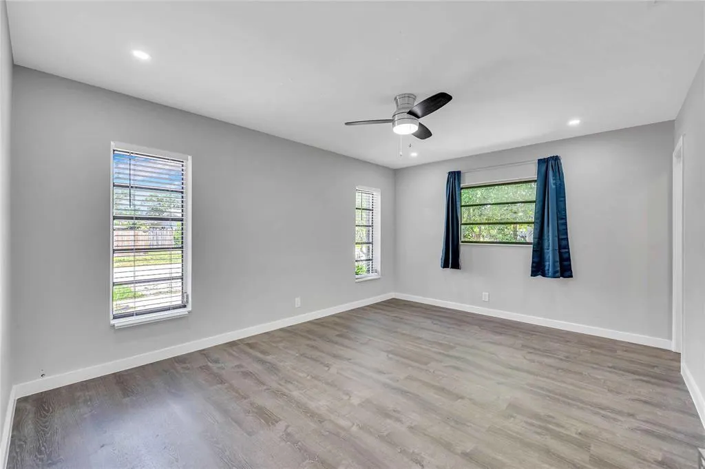 401 SE 14th St