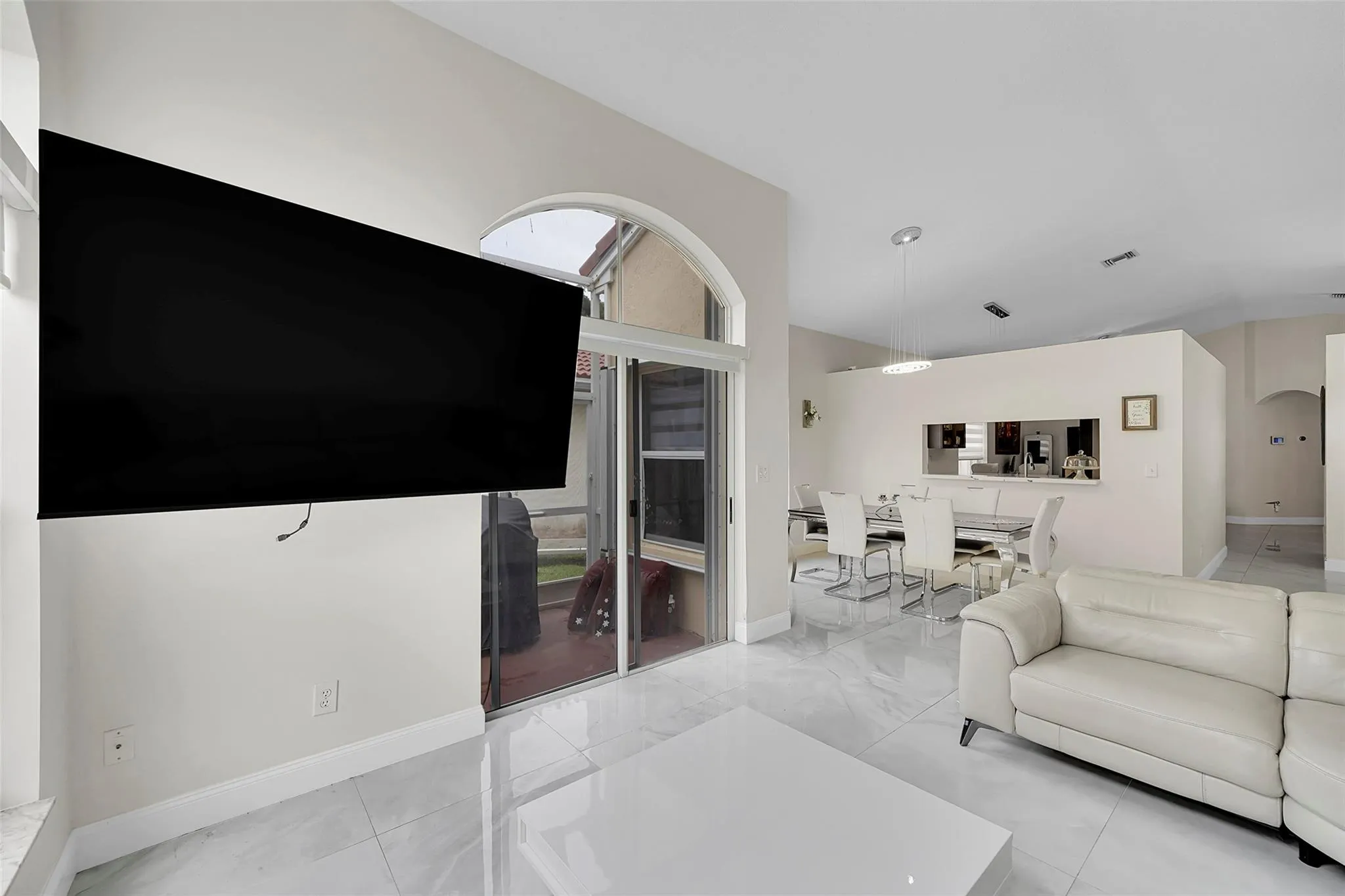 11034 NW 46th Dr