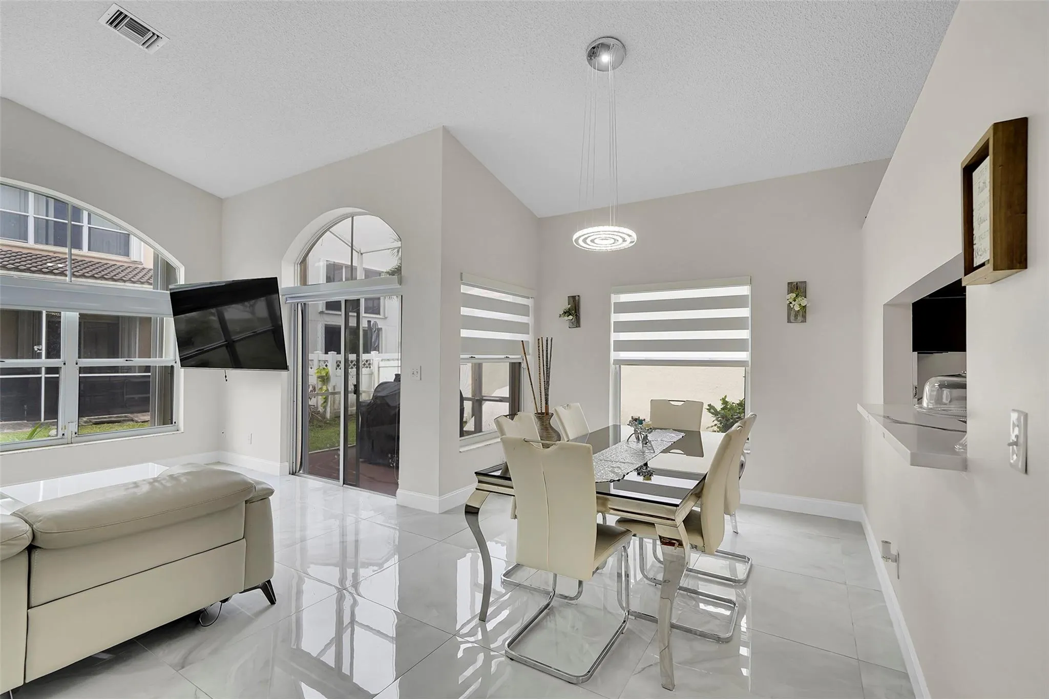 11034 NW 46th Dr