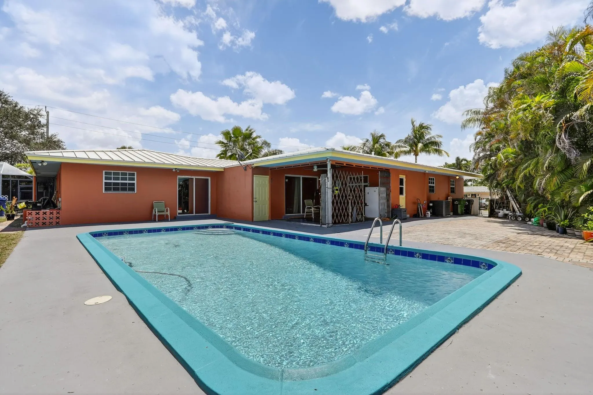 3504 NW 85th Ave