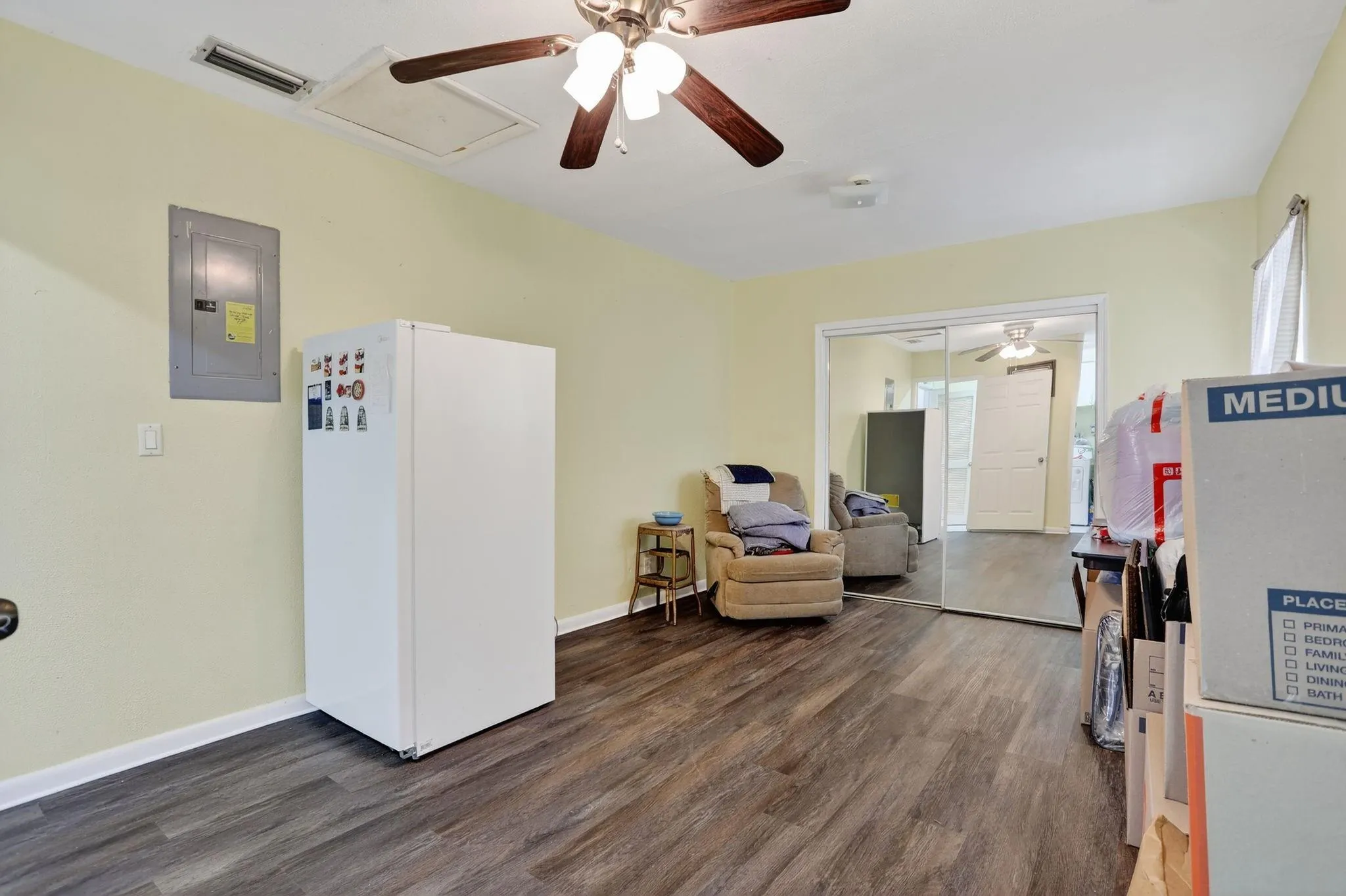 3504 NW 85th Ave