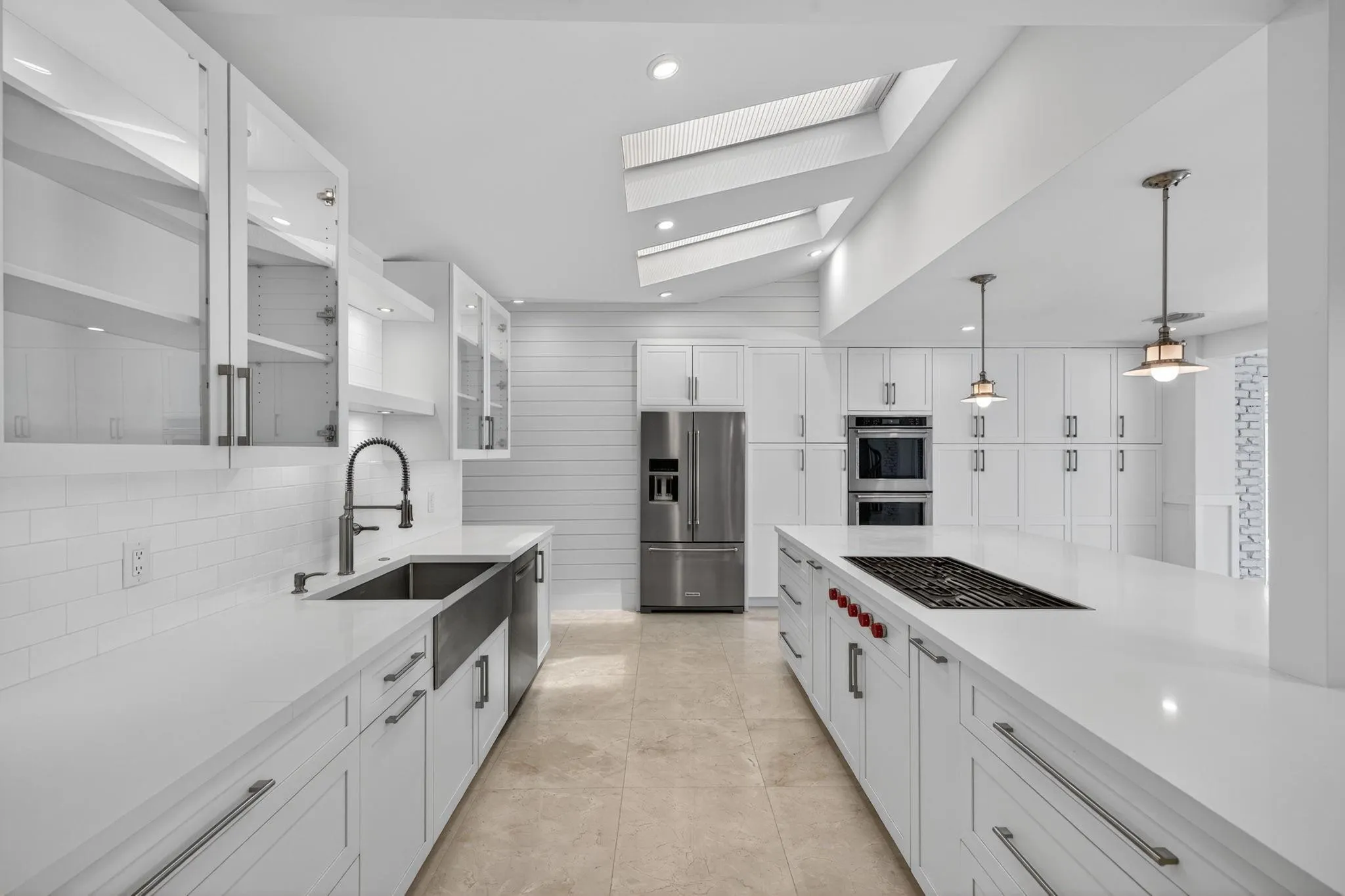 990 SE 7th Ave