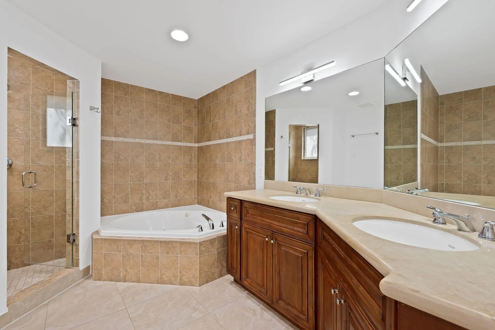 1719 SW 23rd St, #1719