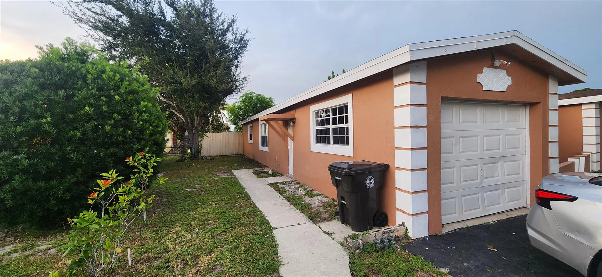 4655 NW 41st Pl