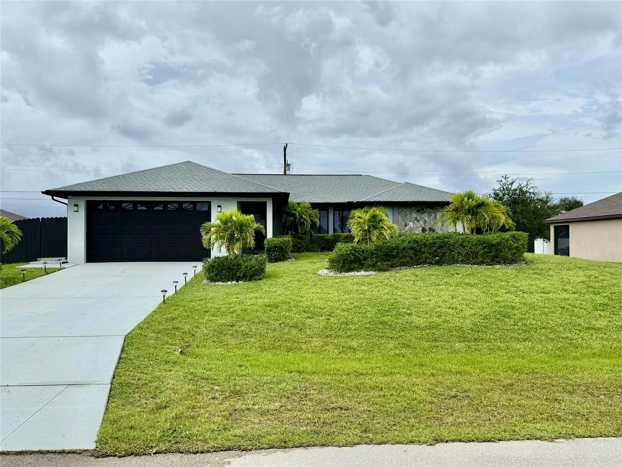 1020 SW 11th Ct