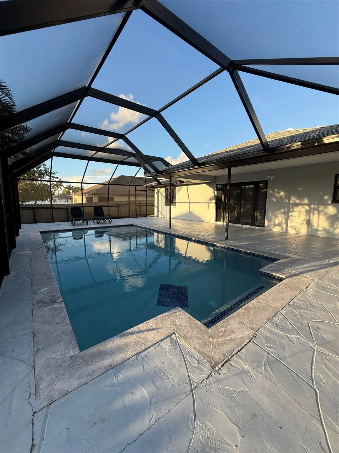 1020 SW 11th Ct