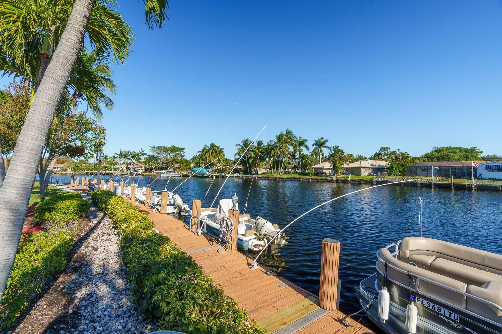120 Cypress Club Dr, #203