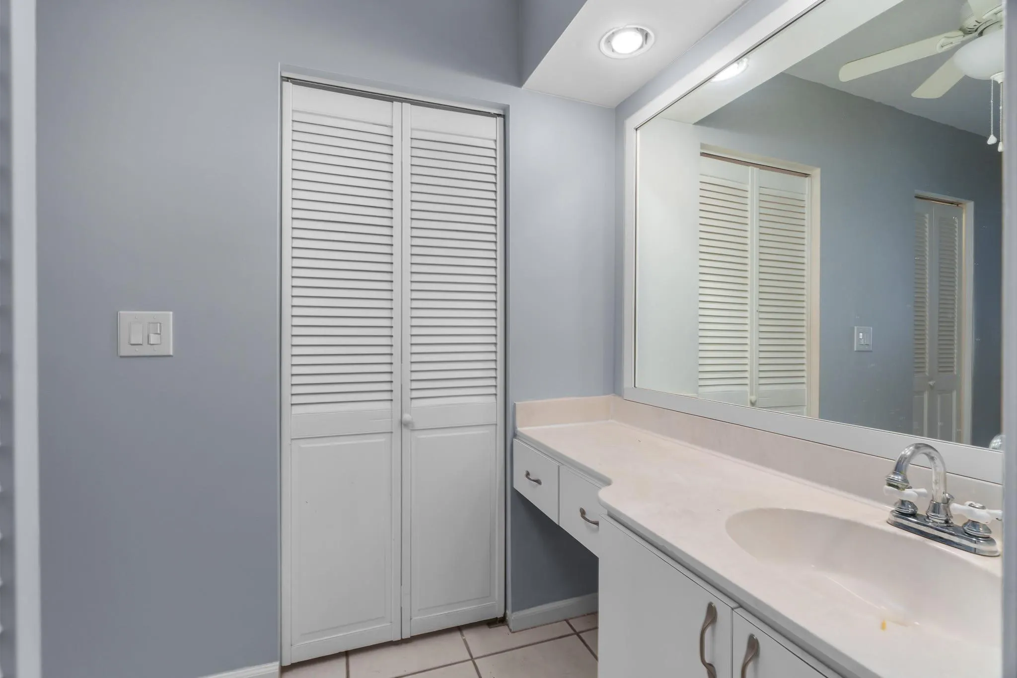 120 Cypress Club Dr, #203
